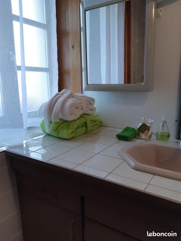 Gite La Petite Maison Horlogere Et Jacuzzi , Raquettes Les Fontenelles Kültér fotó